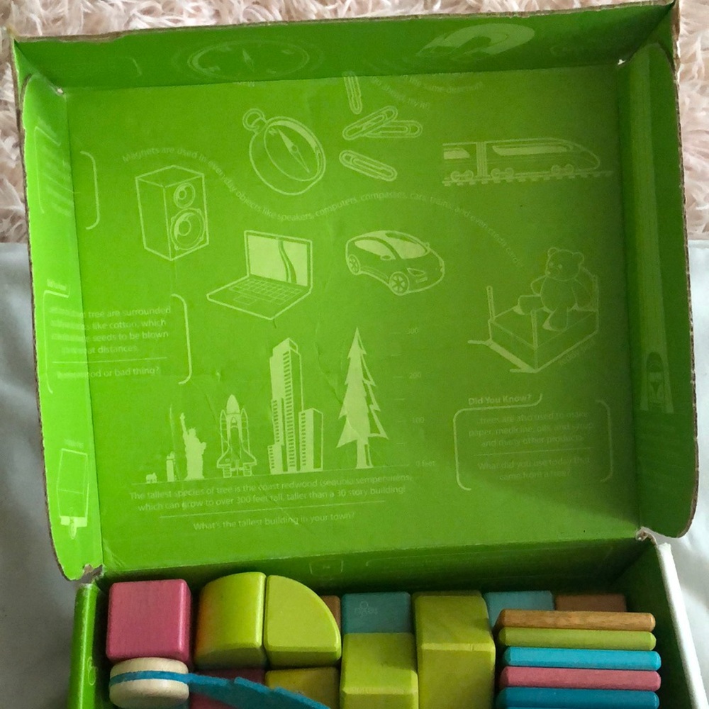 Tan Wooden Building Blocks Set for Creative Play - Picture 4 of 6
